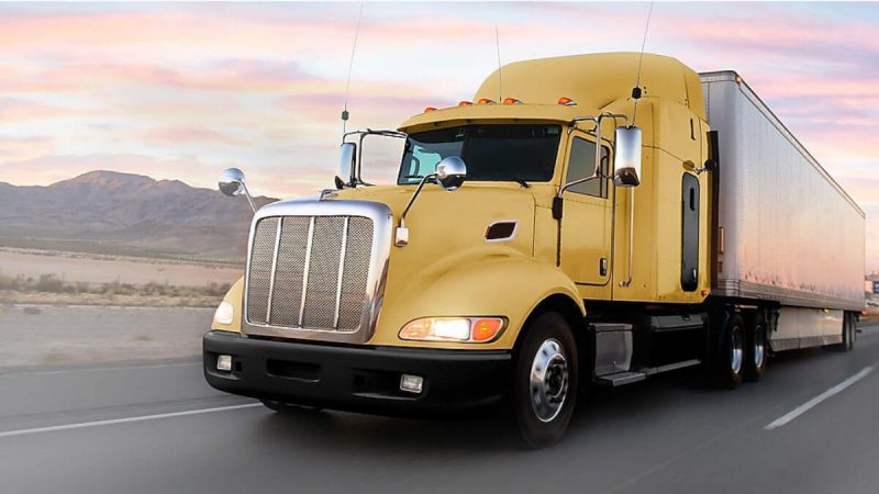 Dầu nhớt động cơ xe tải, xe buýt, xe đầu kéo (semi truck)