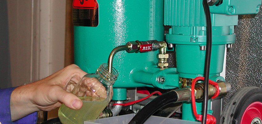 lấy mẫu dầu nhớt bằng van lấy mẫu